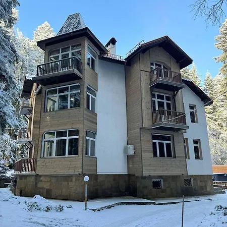 Hébergement de vacances The Luxurious Forest - 8 Bedroom *