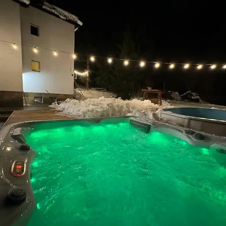 Σπίτι διακοπών The Luxurious Forest - 8 Bedroom Μπόροβετς