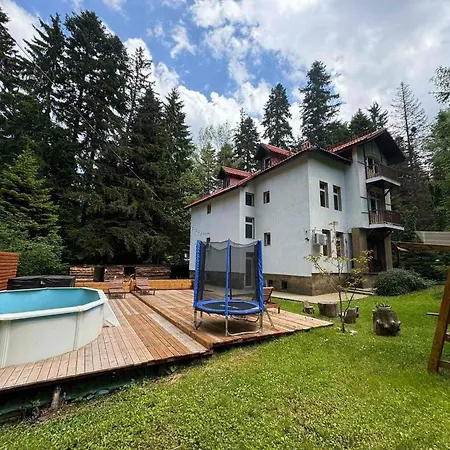 Hébergement de vacances The Luxurious Forest - 8 Bedroom *